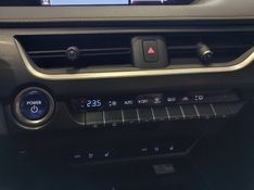 Lexus UX 250h 2.0 VVT-I HYBRID LUXURY CVT 2020/2020 BETIOLO NOVOS E SEMINOVOS LAJEADO / Carros no Vale