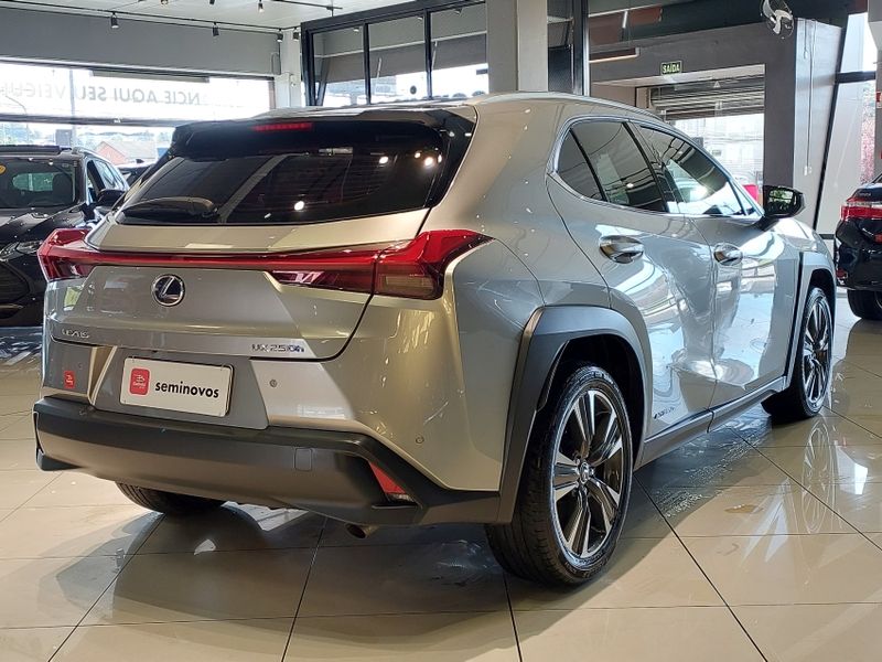 Lexus UX 250h 2.0 VVT-I HYBRID LUXURY CVT 2020/2020 BETIOLO NOVOS E SEMINOVOS LAJEADO / Carros no Vale Lexus UX 250h 2.0 VVT-I HYBRID LUXURY CVT 2020/2020 BETIOLO NOVOS E SEMINOVOS LAJEADO / Carros no Vale