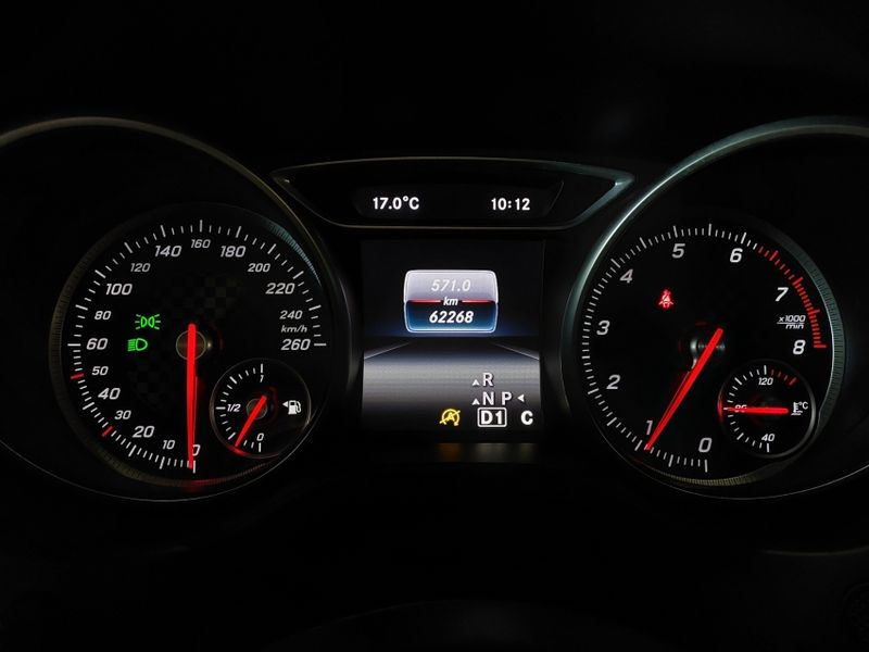 Mercedes-Benz A 250 2.0 SPORT TURBO GASOLINA 4P AUTOMATIZADO 2015/2016 BETIOLO NOVOS E SEMINOVOS LAJEADO / Carros no Vale Mercedes-Benz A 250 2.0 SPORT TURBO GASOLINA 4P AUTOMATIZADO 2015/2016 BETIOLO NOVOS E SEMINOVOS LAJEADO / Carros no Vale