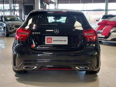 Mercedes-Benz A 250 2.0 SPORT TURBO GASOLINA 4P AUTOMATIZADO 2015/2016 BETIOLO NOVOS E SEMINOVOS LAJEADO / Carros no Vale