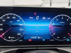 Mercedes-Benz C 300 2.0 EQ BOOST HÍBRIDO AMG LINE 9G-TRONIC 2024/2025 BETIOLO NOVOS E SEMINOVOS LAJEADO / Carros no Vale
