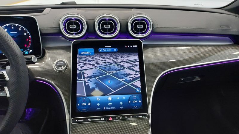 Mercedes-Benz C 300 2.0 EQ BOOST HÍBRIDO AMG LINE 9G-TRONIC 2024/2025 BETIOLO NOVOS E SEMINOVOS LAJEADO / Carros no Vale