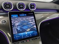 Mercedes-Benz C 300 2.0 EQ BOOST HÍBRIDO AMG LINE 9G-TRONIC 2024/2025 BETIOLO NOVOS E SEMINOVOS LAJEADO / Carros no Vale