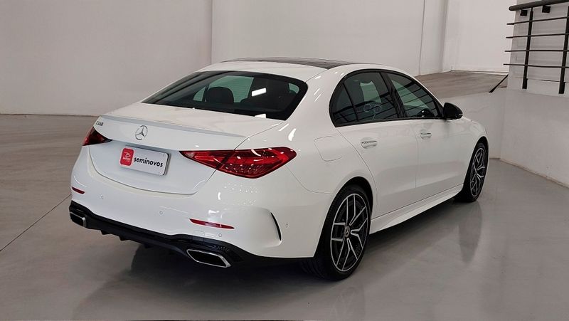 Mercedes-Benz C 300 2.0 EQ BOOST HÍBRIDO AMG LINE 9G-TRONIC 2024/2025 BETIOLO NOVOS E SEMINOVOS LAJEADO / Carros no Vale
