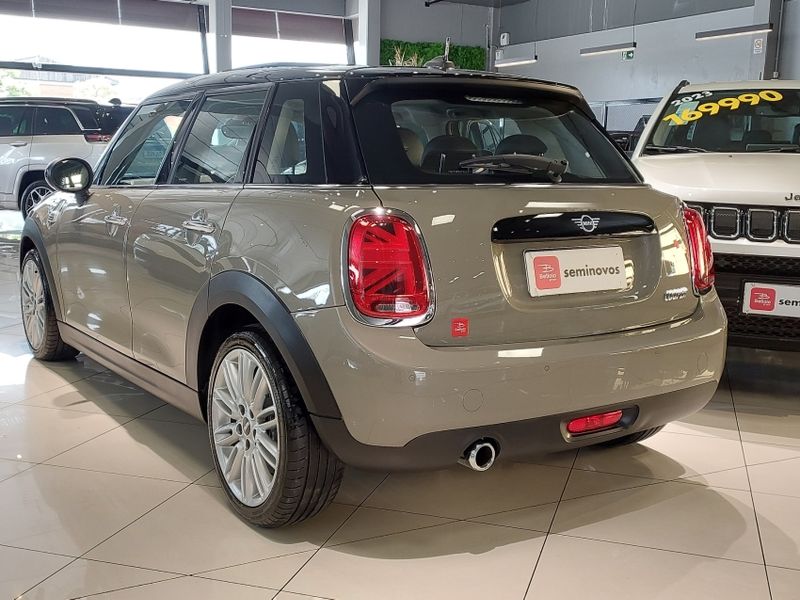 Mini COOPER 1.5 12V TWINPOWER GASOLINA 4P STEPTRONIC 2018/2019 BETIOLO NOVOS E SEMINOVOS LAJEADO / Carros no Vale