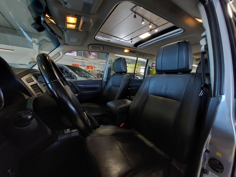 Mitsubishi PAJERO FULL 3.2 HPE 4X4 16V TURBO INTERCOOLER DIESEL 4P AUTOMÁTICO 2015/2016 BETIOLO NOVOS E SEMINOVOS LAJEADO / Carros no Vale Mitsubishi PAJERO FULL 3.2 HPE 4X4 16V TURBO INTERCOOLER DIESEL 4P AUTOMÁTICO 2015/2016 BETIOLO NOVOS E SEMINOVOS LAJEADO / Carros no Vale