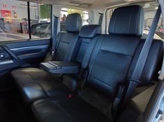 Mitsubishi PAJERO FULL 3.2 HPE 4X4 16V TURBO INTERCOOLER DIESEL 4P AUTOMÁTICO 2015/2016 BETIOLO NOVOS E SEMINOVOS LAJEADO / Carros no Vale