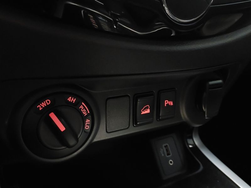 Nissan FRONTIER 2.3 16V TURBO DIESEL XE CD 4X4 AUTOMÁTICO 2023/2024 BETIOLO NOVOS E SEMINOVOS LAJEADO / Carros no Vale