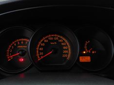 Nissan LIVINA 1.6 16V FLEX 4P MANUAL 2012/2012 BETIOLO NOVOS E SEMINOVOS LAJEADO / Carros no Vale