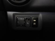 Nissan LIVINA 1.6 16V FLEX 4P MANUAL 2012/2012 BETIOLO NOVOS E SEMINOVOS LAJEADO / Carros no Vale