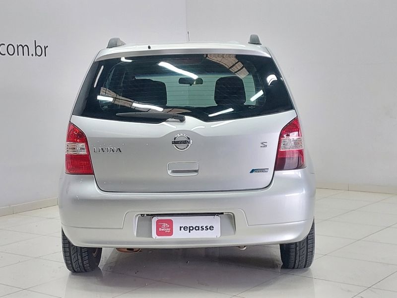 Nissan LIVINA 1.6 16V FLEX 4P MANUAL 2012/2012 BETIOLO NOVOS E SEMINOVOS LAJEADO / Carros no Vale