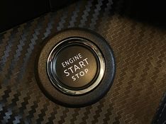 Peugeot 2008 1.0 TURBO 200 FLEX ALLURE CVT 2024/2025 BETIOLO NOVOS E SEMINOVOS LAJEADO / Carros no Vale