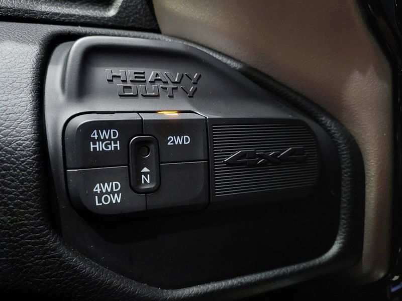 Ram 2500 6.7 I6 TURBO DIESEL LARAMIE CD 4X4 AUTOMÁTICO 2024/2024 BETIOLO NOVOS E SEMINOVOS LAJEADO / Carros no Vale Ram 2500 6.7 I6 TURBO DIESEL LARAMIE CD 4X4 AUTOMÁTICO 2024/2024 BETIOLO NOVOS E SEMINOVOS LAJEADO / Carros no Vale