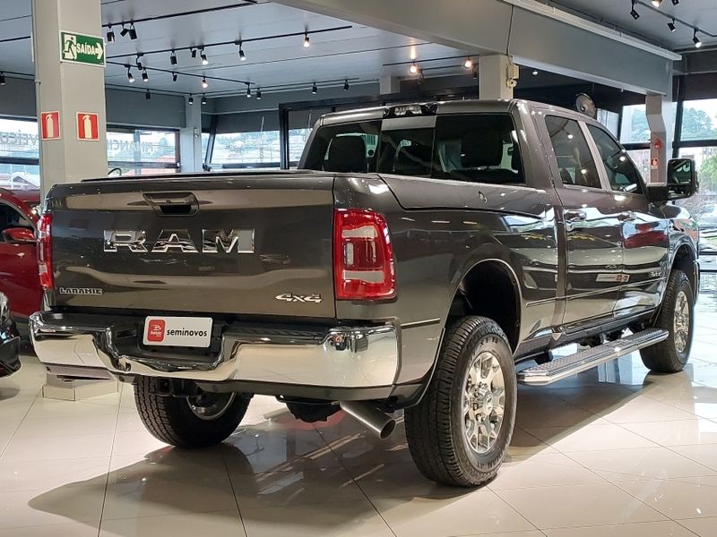 Ram 2500 6.7 I6 TURBO DIESEL LARAMIE CD 4X4 AUTOMÁTICO 2024/2024 BETIOLO NOVOS E SEMINOVOS LAJEADO / Carros no Vale Ram 2500 6.7 I6 TURBO DIESEL LARAMIE CD 4X4 AUTOMÁTICO 2024/2024 BETIOLO NOVOS E SEMINOVOS LAJEADO / Carros no Vale