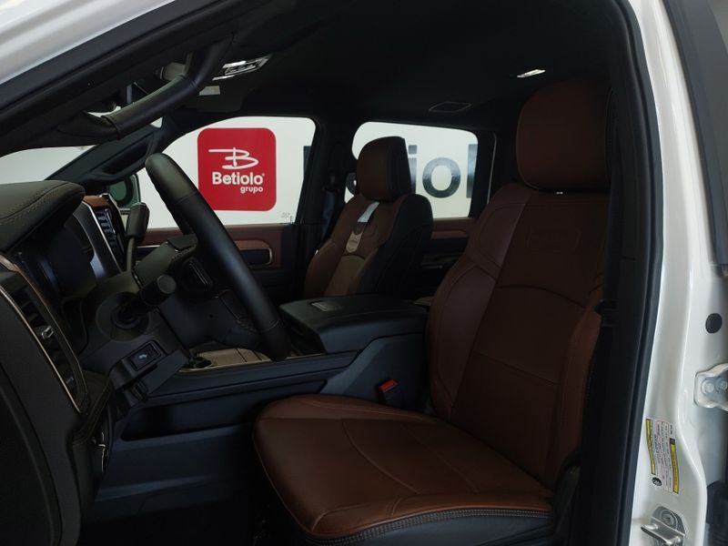 Ram 3500 6.7 I6 TURBO DIESEL LIMITED LONGHORN CD 4X4 AUTOMÁTICO 2024/2024 BETIOLO NOVOS E SEMINOVOS LAJEADO / Carros no Vale Ram 3500 6.7 I6 TURBO DIESEL LIMITED LONGHORN CD 4X4 AUTOMÁTICO 2024/2024 BETIOLO NOVOS E SEMINOVOS LAJEADO / Carros no Vale