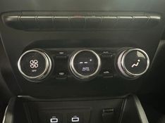 Renault DUSTER 1.3 TCE FLEX ICONIC X-TRONIC 2023/2024 BETIOLO NOVOS E SEMINOVOS LAJEADO / Carros no Vale