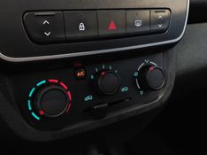 Renault KWID 1.0 12V SCE FLEX ZEN MANUAL 2021/2022 BETIOLO NOVOS E SEMINOVOS LAJEADO / Carros no Vale