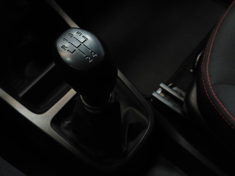 Renault KWID 1.0 12V SCE FLEX ZEN MANUAL 2024/2025 BETIOLO NOVOS E SEMINOVOS LAJEADO / Carros no Vale