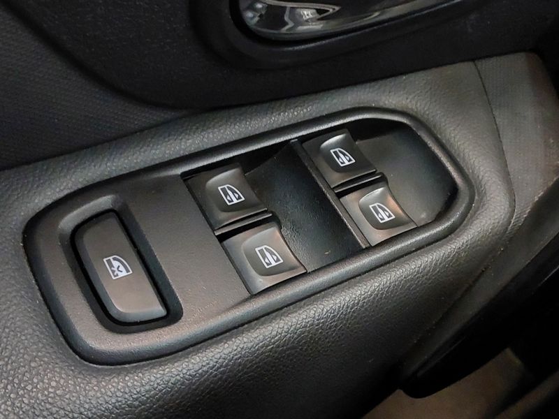 Renault SANDERO STEPWAY 1.6 16V 4P FLEX CVT 2019/2020 BETIOLO NOVOS E SEMINOVOS LAJEADO / Carros no Vale Renault SANDERO STEPWAY 1.6 16V 4P FLEX CVT 2019/2020 BETIOLO NOVOS E SEMINOVOS LAJEADO / Carros no Vale