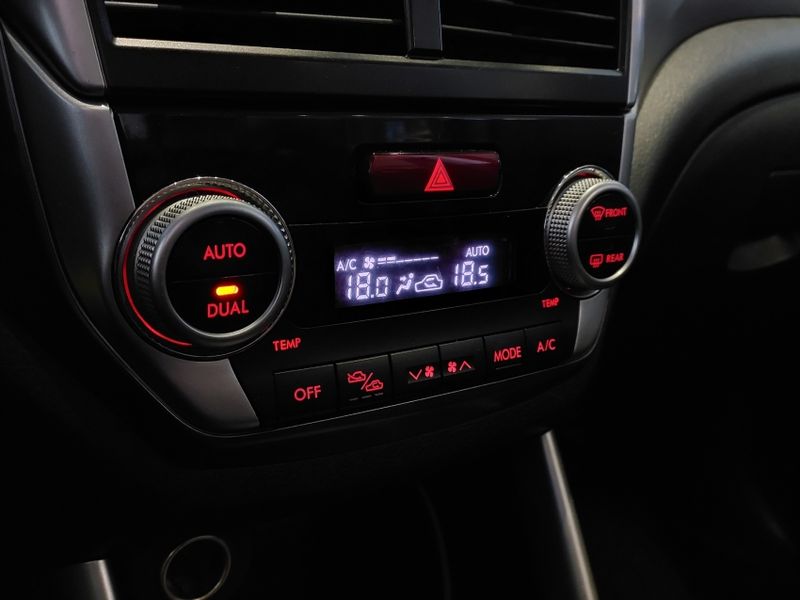 Subaru FORESTER 2.0 LX 4X4 16V GASOLINA 4P AUTOMÁTICO 2011/2011 BETIOLO NOVOS E SEMINOVOS LAJEADO / Carros no Vale