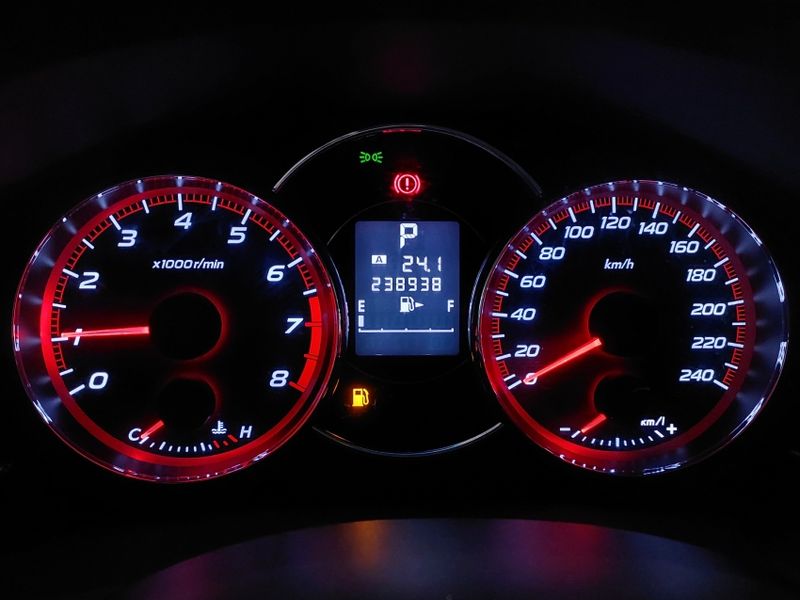 Subaru FORESTER 2.0 LX 4X4 16V GASOLINA 4P AUTOMÁTICO 2011/2011 BETIOLO NOVOS E SEMINOVOS LAJEADO / Carros no Vale