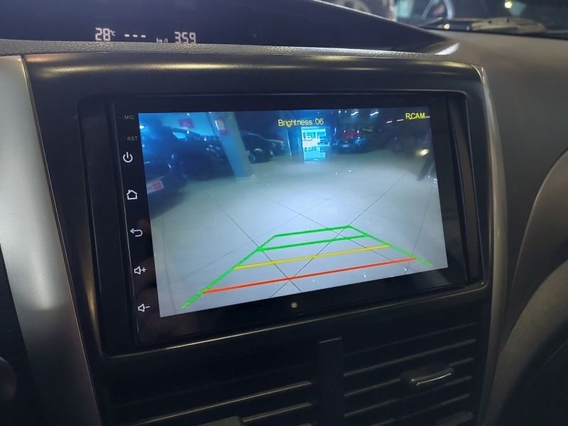 Subaru FORESTER 2.0 LX 4X4 16V GASOLINA 4P AUTOMÁTICO 2011/2011 BETIOLO NOVOS E SEMINOVOS LAJEADO / Carros no Vale