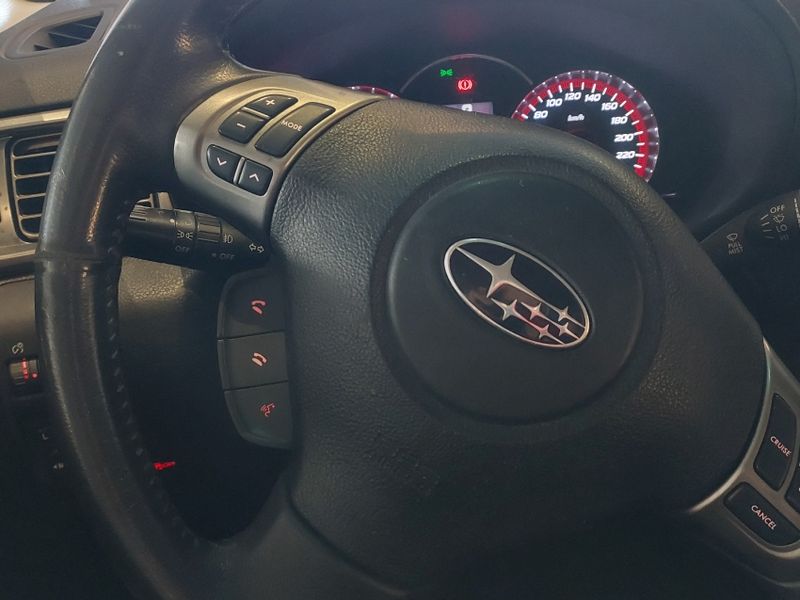 Subaru FORESTER 2.0 LX 4X4 16V GASOLINA 4P AUTOMÁTICO 2011/2011 BETIOLO NOVOS E SEMINOVOS LAJEADO / Carros no Vale