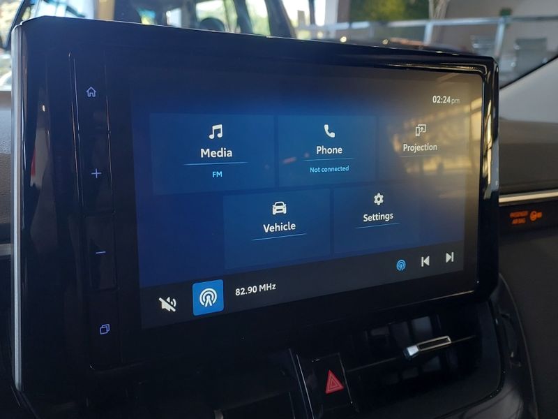 Toyota COROLLA 2.0 VVT-IE FLEX XEI DIRECT SHIFT 2024/2024 BETIOLO NOVOS E SEMINOVOS LAJEADO / Carros no Vale