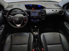 Toyota ETIOS 1.5 XLS SEDAN 16V FLEX 4P AUTOMÁTICO 2017/2018 BETIOLO NOVOS E SEMINOVOS LAJEADO / Carros no Vale