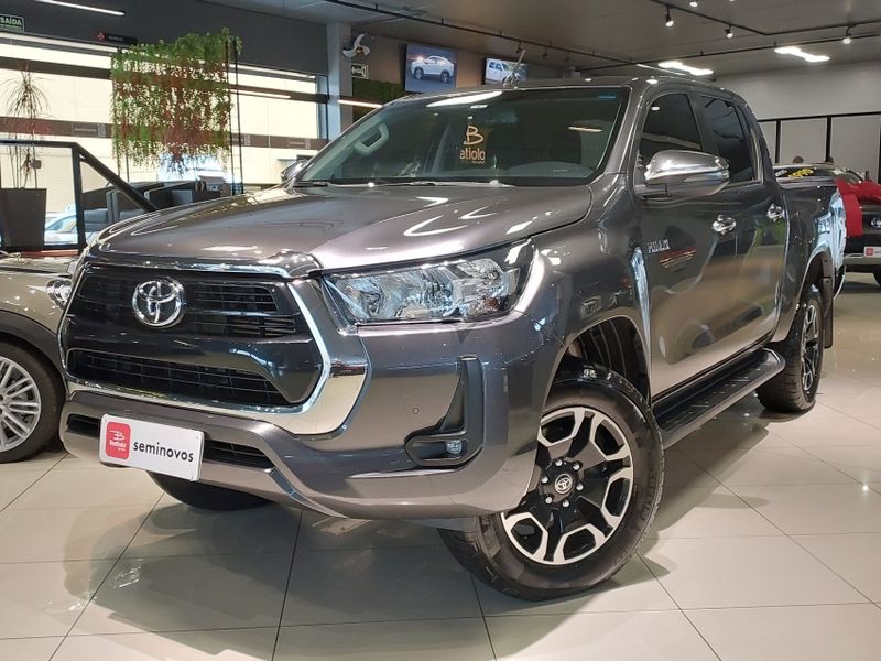 Toyota HILUX 2.8 D-4D TURBO DIESEL CD SRV 4X4 AUTOMÁTICO 2021/2021 BETIOLO NOVOS E SEMINOVOS LAJEADO / Carros no Vale