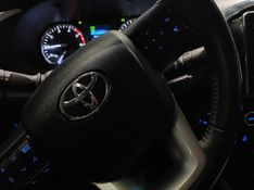 Toyota HILUX 2.8 D-4D TURBO DIESEL CD SRV 4X4 AUTOMÁTICO 2021/2021 BETIOLO NOVOS E SEMINOVOS LAJEADO / Carros no Vale