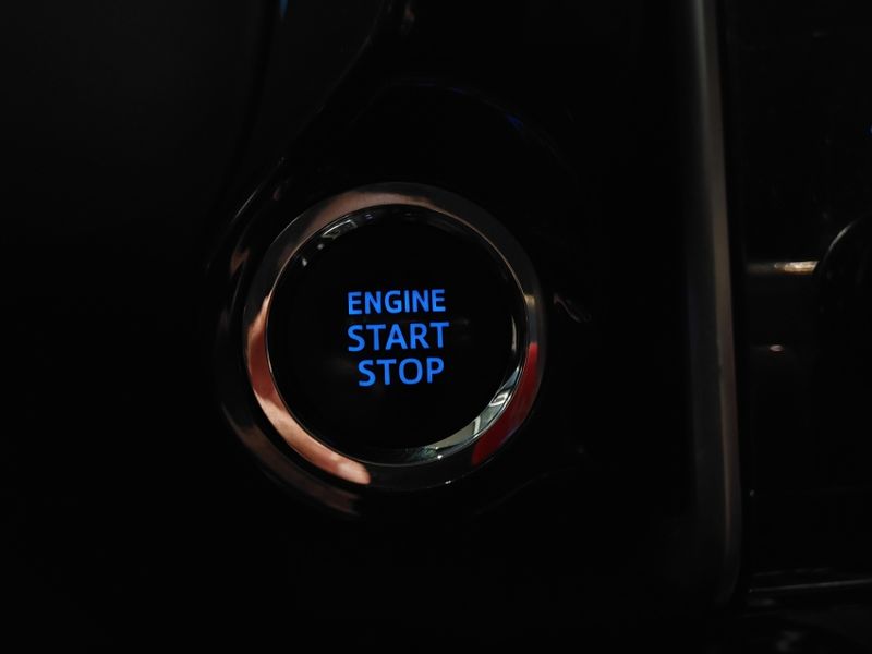 Toyota HILUX 2.8 D-4D TURBO DIESEL CD SRV 4X4 AUTOMÁTICO 2021/2021 BETIOLO NOVOS E SEMINOVOS LAJEADO / Carros no Vale