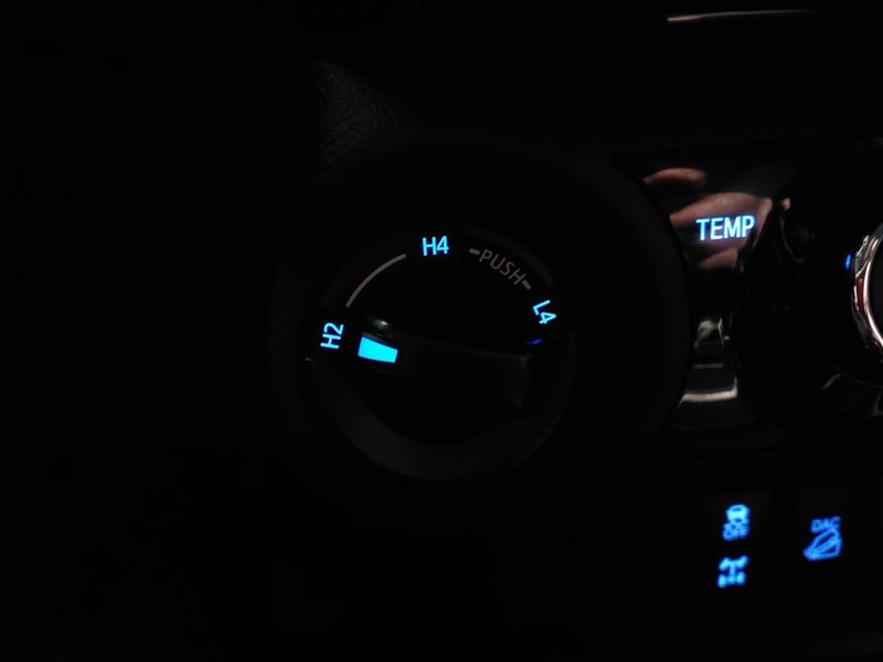 Toyota HILUX 2.8 D-4D TURBO DIESEL CD SRV 4X4 AUTOMÁTICO 2021/2021 BETIOLO NOVOS E SEMINOVOS LAJEADO / Carros no Vale