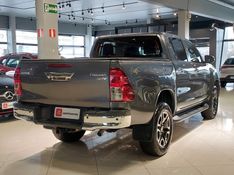 Toyota HILUX 2.8 D-4D TURBO DIESEL CD SRV 4X4 AUTOMÁTICO 2021/2021 BETIOLO NOVOS E SEMINOVOS LAJEADO / Carros no Vale