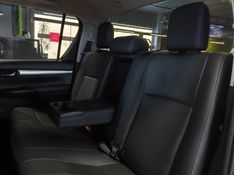 Toyota HILUX 2.8 D-4D TURBO DIESEL CD SRV 4X4 AUTOMÁTICO 2021/2021 BETIOLO NOVOS E SEMINOVOS LAJEADO / Carros no Vale