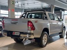 Toyota HILUX 2.8 SR 4X4 CD 16V DIESEL 4P AUTOMÁTICO 2016/2016 BETIOLO NOVOS E SEMINOVOS LAJEADO / Carros no Vale