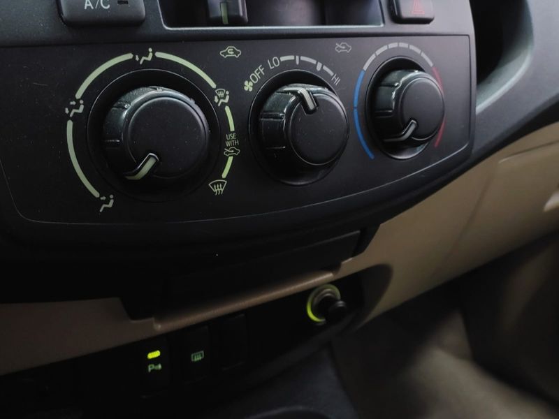 Toyota HILUX SW4 2.7 SR 4X2 16V FLEX 4P AUTOMÁTICO 2014/2014 BETIOLO NOVOS E SEMINOVOS LAJEADO / Carros no Vale Toyota HILUX SW4 2.7 SR 4X2 16V FLEX 4P AUTOMÁTICO 2014/2014 BETIOLO NOVOS E SEMINOVOS LAJEADO / Carros no Vale