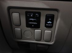 Toyota HILUX SW4 2.7 SR 4X2 16V FLEX 4P AUTOMÁTICO 2014/2014 BETIOLO NOVOS E SEMINOVOS LAJEADO / Carros no Vale