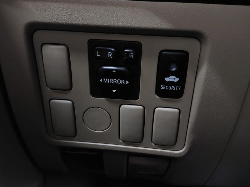 Toyota HILUX SW4 2.7 SR 4X2 16V FLEX 4P AUTOMÁTICO 2014/2014 BETIOLO NOVOS E SEMINOVOS LAJEADO / Carros no Vale Toyota HILUX SW4 2.7 SR 4X2 16V FLEX 4P AUTOMÁTICO 2014/2014 BETIOLO NOVOS E SEMINOVOS LAJEADO / Carros no Vale