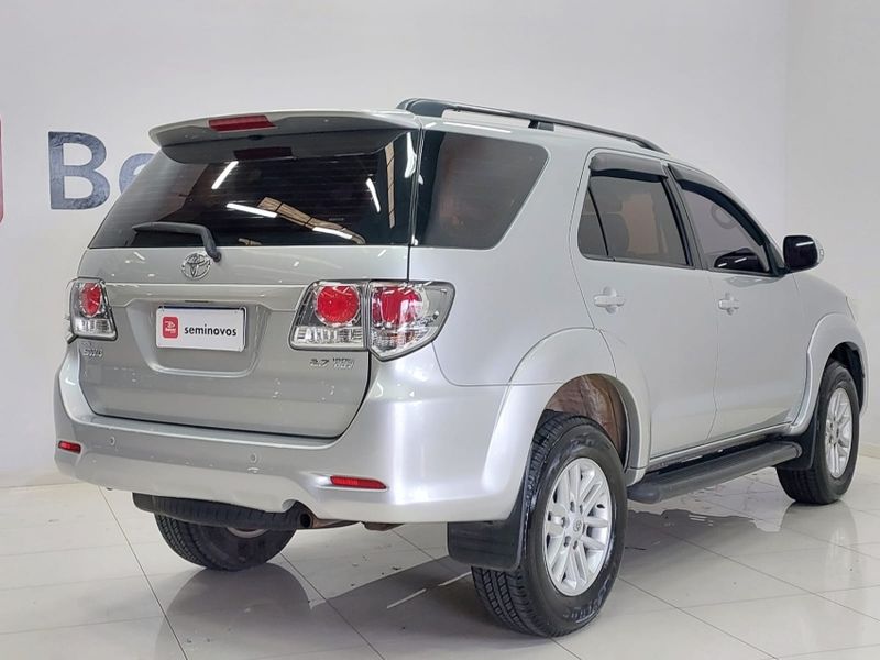 Toyota HILUX SW4 2.7 SR 4X2 16V FLEX 4P AUTOMÁTICO 2014/2014 BETIOLO NOVOS E SEMINOVOS LAJEADO / Carros no Vale Toyota HILUX SW4 2.7 SR 4X2 16V FLEX 4P AUTOMÁTICO 2014/2014 BETIOLO NOVOS E SEMINOVOS LAJEADO / Carros no Vale