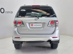 Toyota HILUX SW4 2.7 SR 4X2 16V FLEX 4P AUTOMÁTICO 2014/2014 BETIOLO NOVOS E SEMINOVOS LAJEADO / Carros no Vale