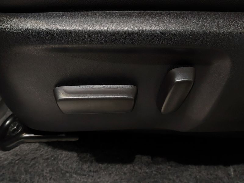 Toyota HILUX SW4 2.8 D-4D TURBO DIESEL SRX 4X4 AUTOMÁTICO 2022/2022 BETIOLO NOVOS E SEMINOVOS LAJEADO / Carros no Vale Toyota HILUX SW4 2.8 D-4D TURBO DIESEL SRX 4X4 AUTOMÁTICO 2022/2022 BETIOLO NOVOS E SEMINOVOS LAJEADO / Carros no Vale