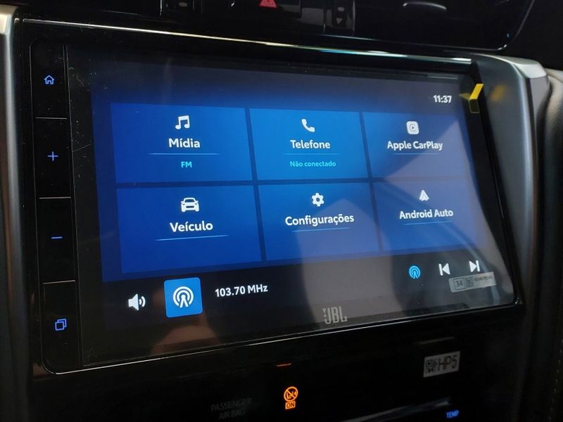 Toyota HILUX SW4 2.8 D-4D TURBO DIESEL SRX PLATINUM 7L 4X4 AUTOMÁTICO 2025/2025 BETIOLO NOVOS E SEMINOVOS LAJEADO / Carros no Vale