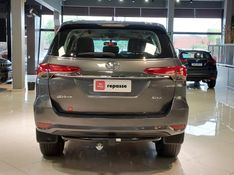 Toyota HILUX SW4 2.8 SRX 4X4 16V TURBO INTERCOOLER DIESEL 4P AUTOMÁTICO 2019/2019 BETIOLO NOVOS E SEMINOVOS LAJEADO / Carros no Vale