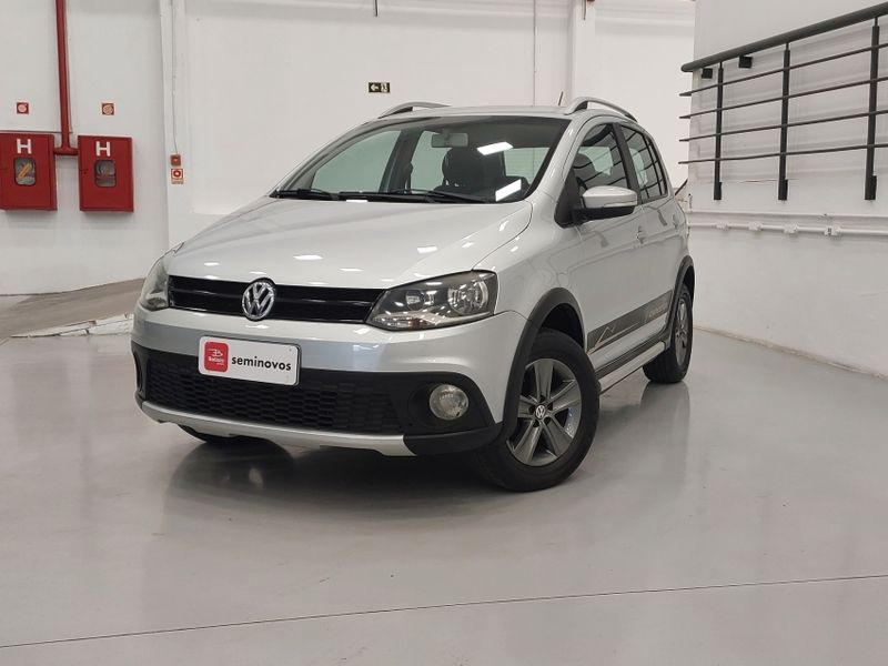 Volkswagen CROSSFOX 1.6 MI FLEX 8V 4P MANUAL 2011/2011 BETIOLO NOVOS E SEMINOVOS LAJEADO / Carros no Vale Volkswagen CROSSFOX 1.6 MI FLEX 8V 4P MANUAL 2011/2011 BETIOLO NOVOS E SEMINOVOS LAJEADO / Carros no Vale