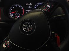 Volkswagen FOX 1.6 MSI PEPPER 16V FLEX 4P AUTOMATIZADO 2015/2015 BETIOLO NOVOS E SEMINOVOS LAJEADO / Carros no Vale