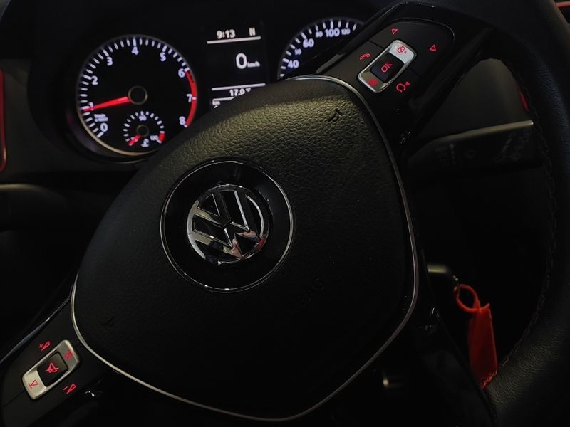 Volkswagen FOX 1.6 MSI PEPPER 16V FLEX 4P AUTOMATIZADO 2015/2015 BETIOLO NOVOS E SEMINOVOS LAJEADO / Carros no Vale Volkswagen FOX 1.6 MSI PEPPER 16V FLEX 4P AUTOMATIZADO 2015/2015 BETIOLO NOVOS E SEMINOVOS LAJEADO / Carros no Vale