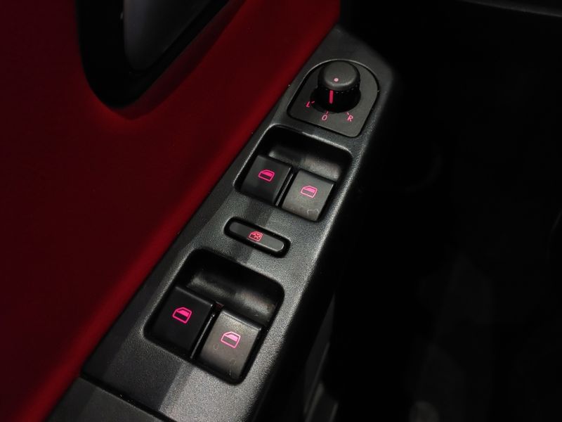 Volkswagen FOX 1.6 MSI PEPPER 16V FLEX 4P AUTOMATIZADO 2015/2015 BETIOLO NOVOS E SEMINOVOS LAJEADO / Carros no Vale Volkswagen FOX 1.6 MSI PEPPER 16V FLEX 4P AUTOMATIZADO 2015/2015 BETIOLO NOVOS E SEMINOVOS LAJEADO / Carros no Vale