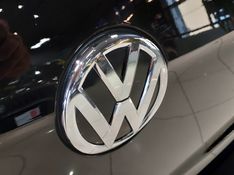 Volkswagen FOX 1.6 MSI PEPPER 16V FLEX 4P AUTOMATIZADO 2015/2015 BETIOLO NOVOS E SEMINOVOS LAJEADO / Carros no Vale