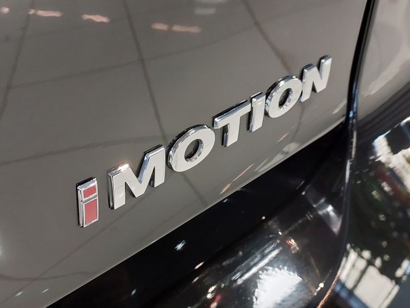 Volkswagen FOX 1.6 MSI PEPPER 16V FLEX 4P AUTOMATIZADO 2015/2015 BETIOLO NOVOS E SEMINOVOS LAJEADO / Carros no Vale Volkswagen FOX 1.6 MSI PEPPER 16V FLEX 4P AUTOMATIZADO 2015/2015 BETIOLO NOVOS E SEMINOVOS LAJEADO / Carros no Vale